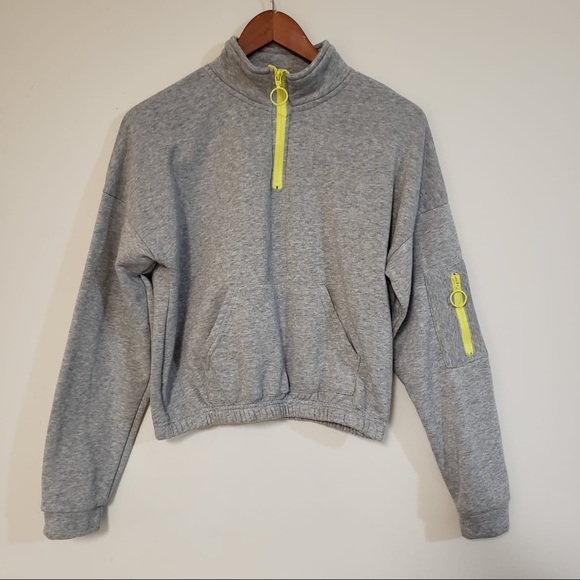 Stella Viva sweater crop top - Picture 1 of 9